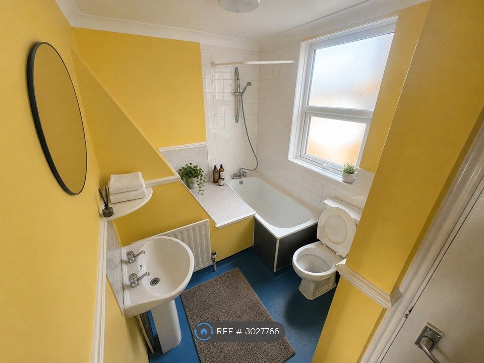 Property photo 2 of 3