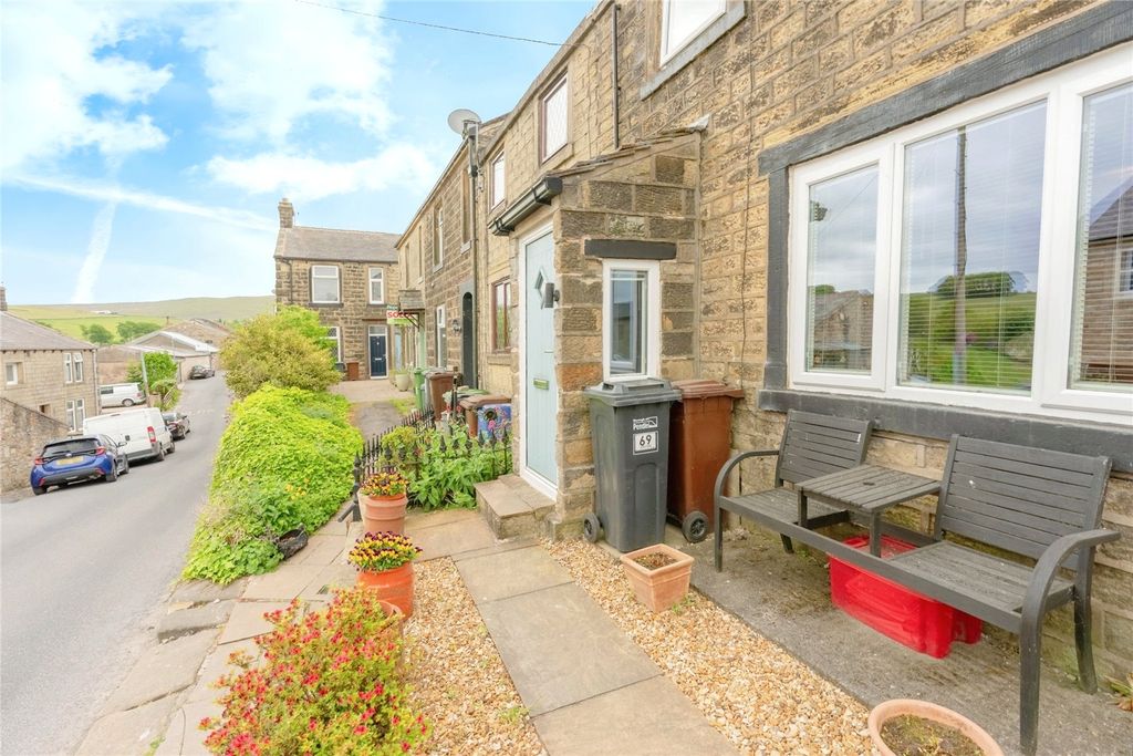 Property photo 2 of 18 Picture No. 20