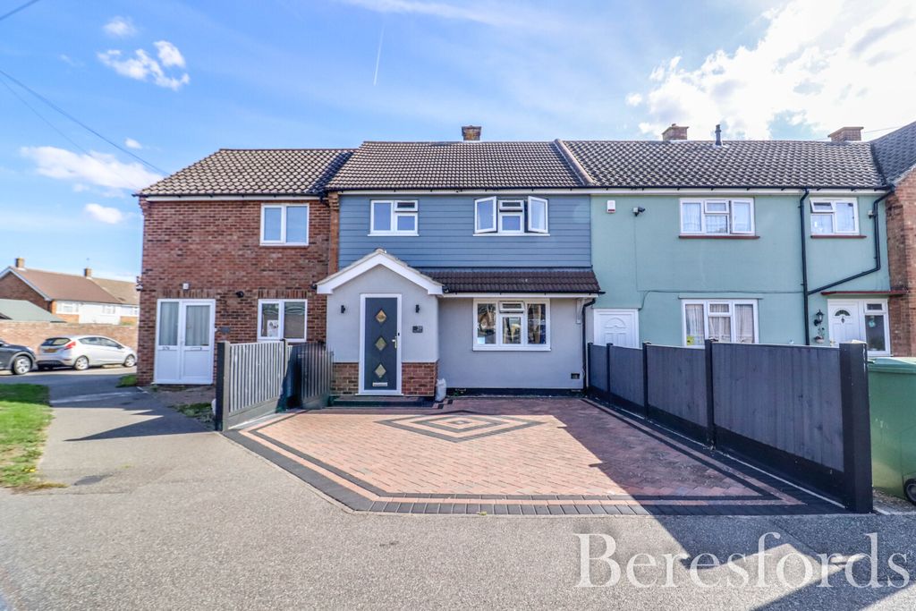 Property photo 1 of 14 Front