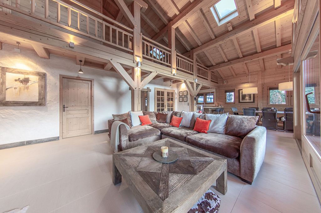 Property photo 2 of 8 Morzine Chalet For S