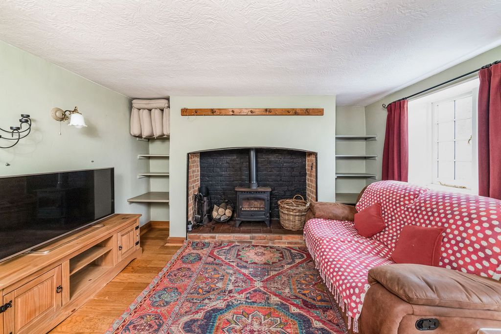 Property photo 3 of 10