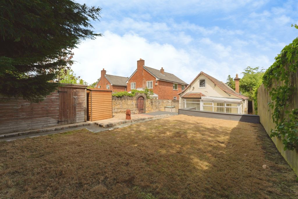 Property photo 2 of 21