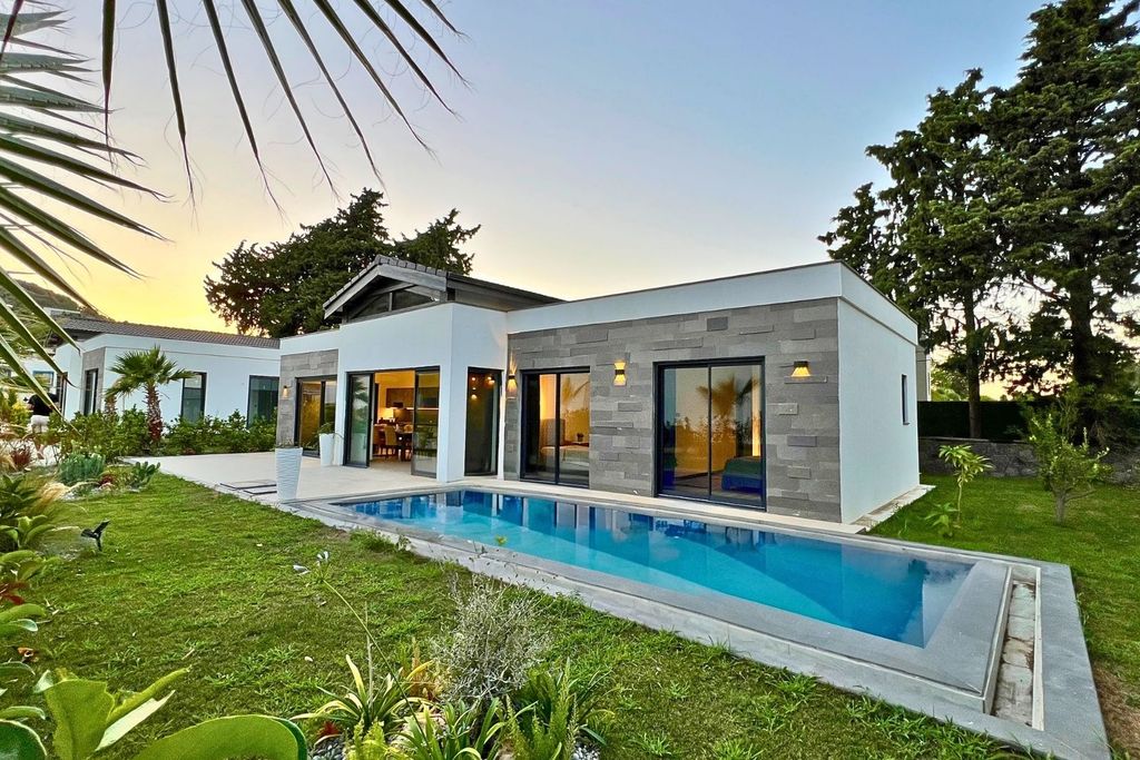 Property photo 1 of 15 Exquisite Yalikavak Properties For Sale - Main View Of Private Villa