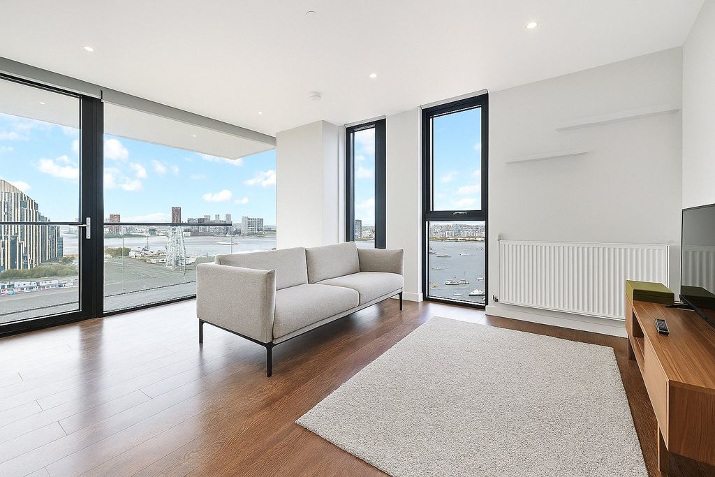 Property photo 2 of 12 Picture No. 29