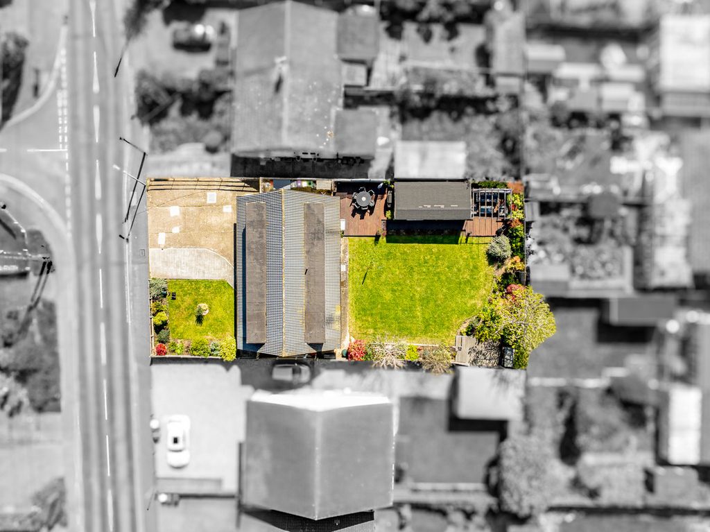 Property photo 3 of 38