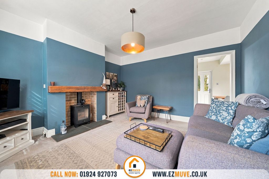 Property photo 2 of 35