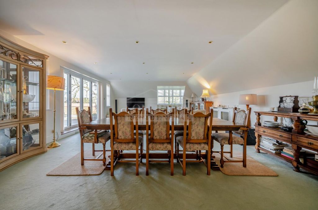 Property photo 3 of 15 24F9F406-9d05-4471-Bc6c-Fef96394E95E.Jpg