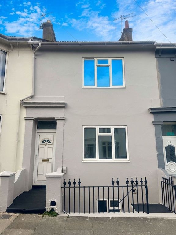 Property photo 1 of 11