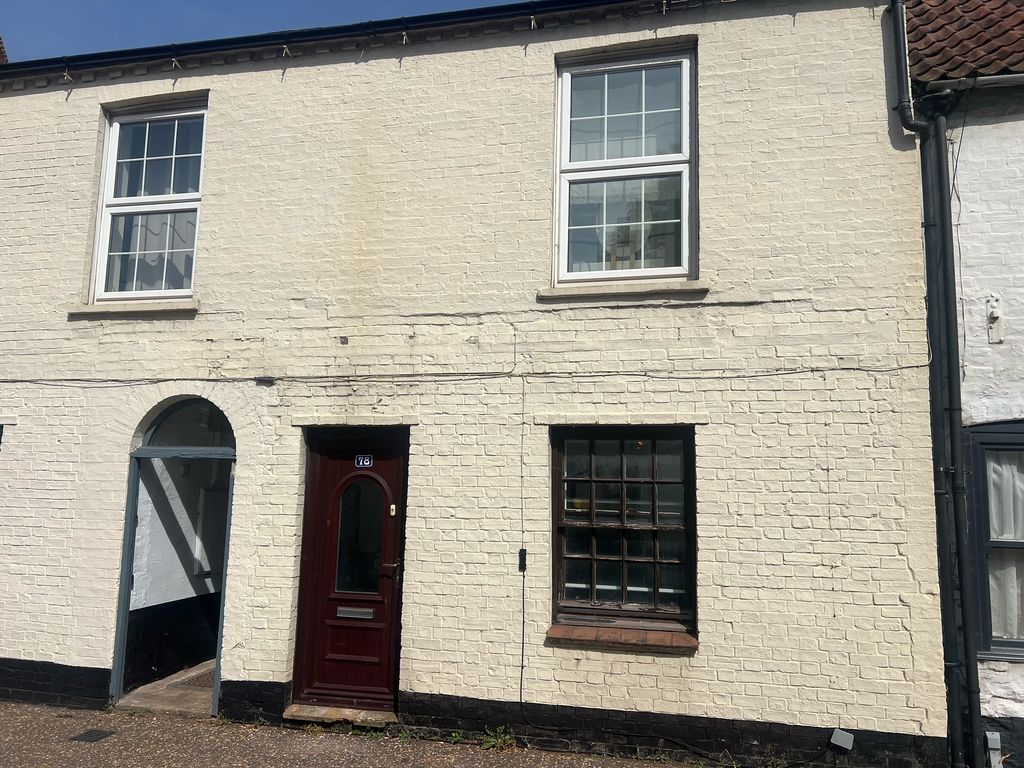 Property photo 1 of 2 Front