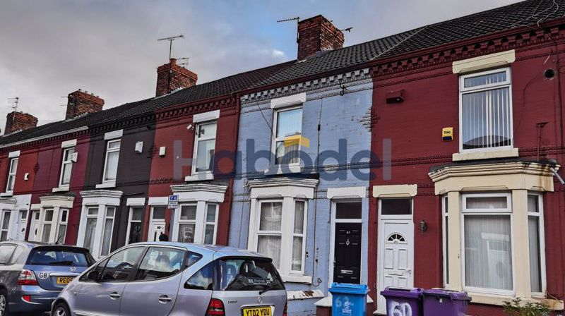 Property photo 1 of 2