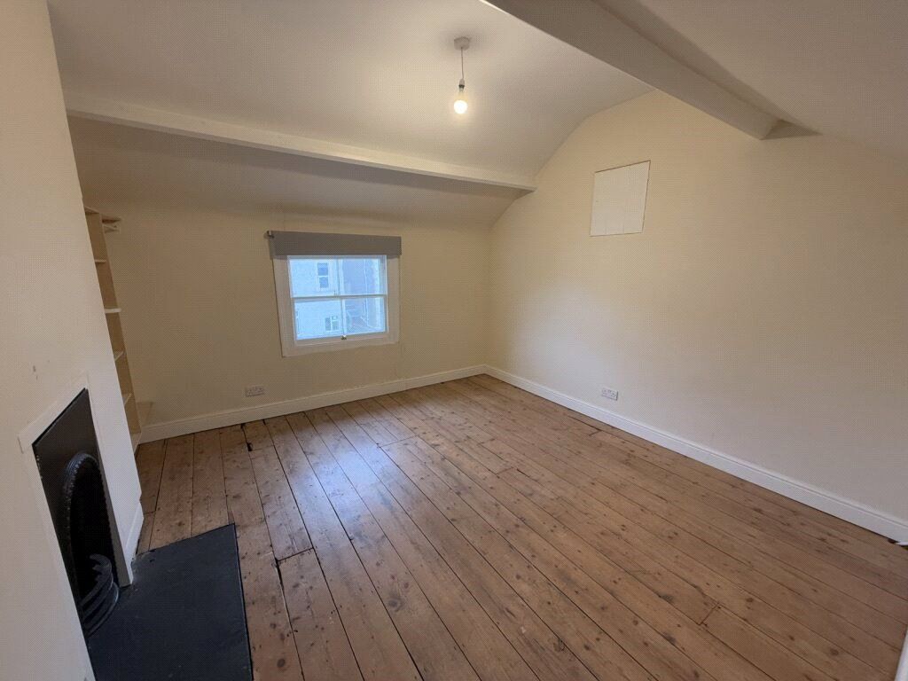 Property photo 3 of 7 Picture No. 13