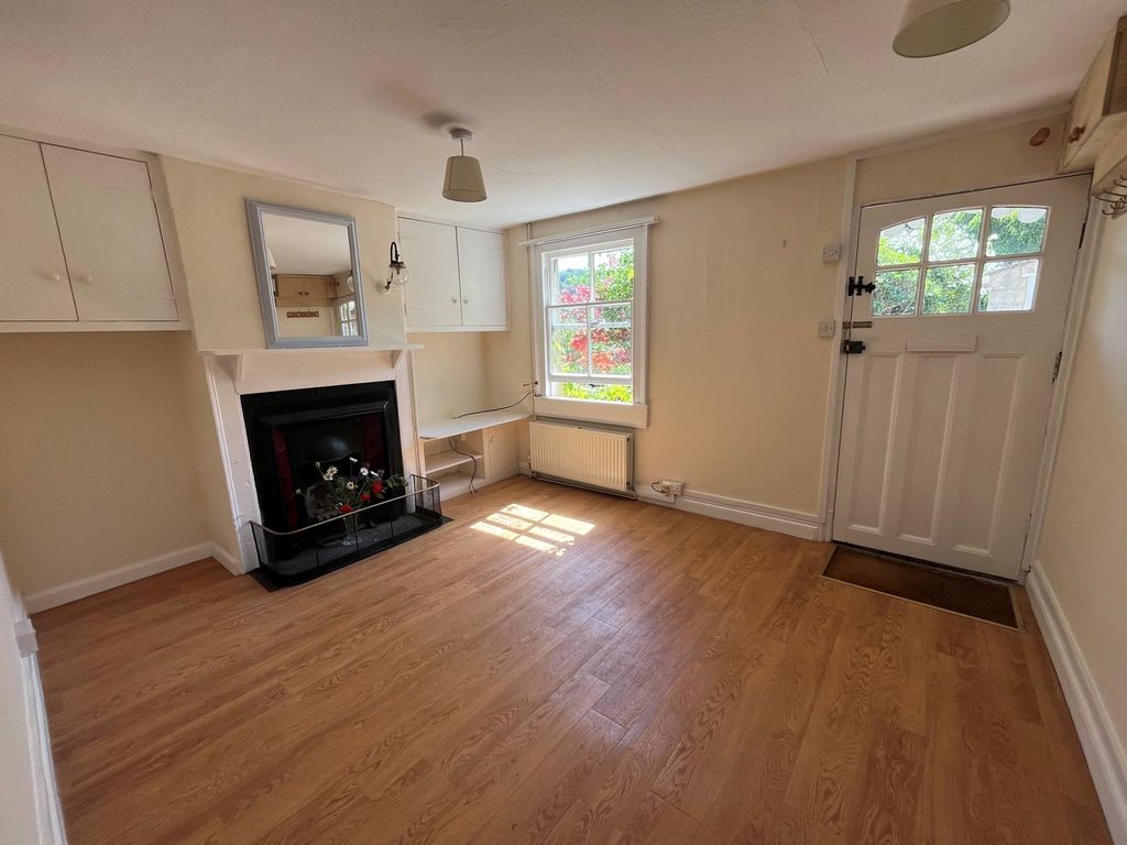 Property photo 3 of 18
