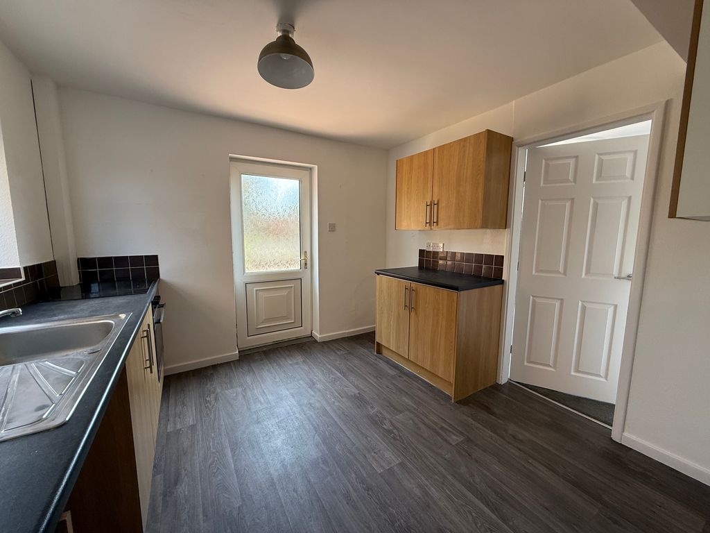 Property photo 3 of 16 Img_3732