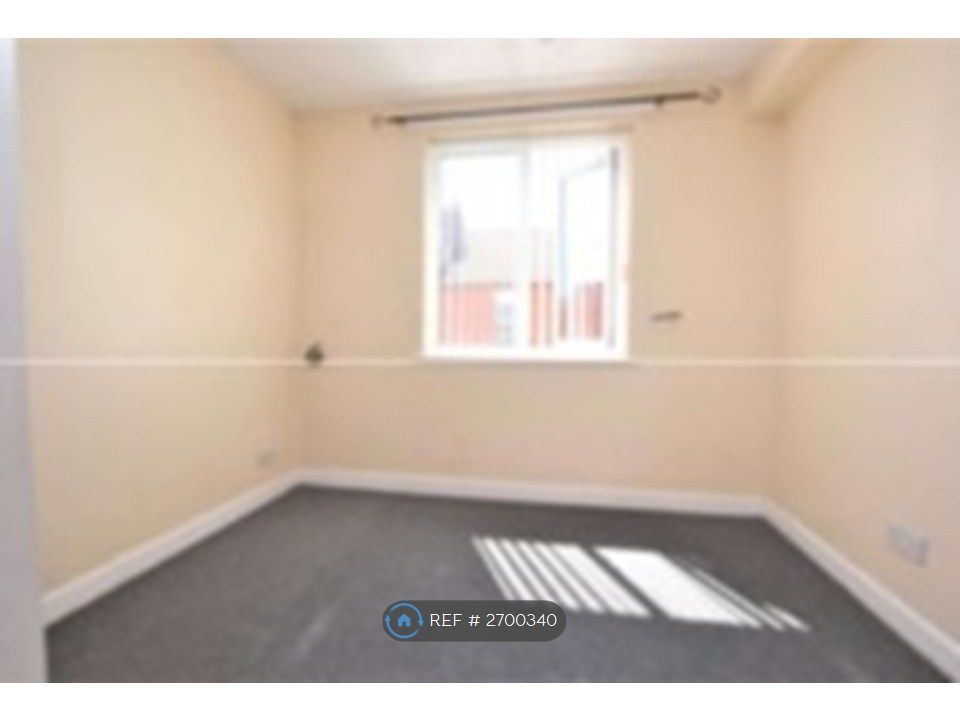 Property photo 2 of 3 Bedroom