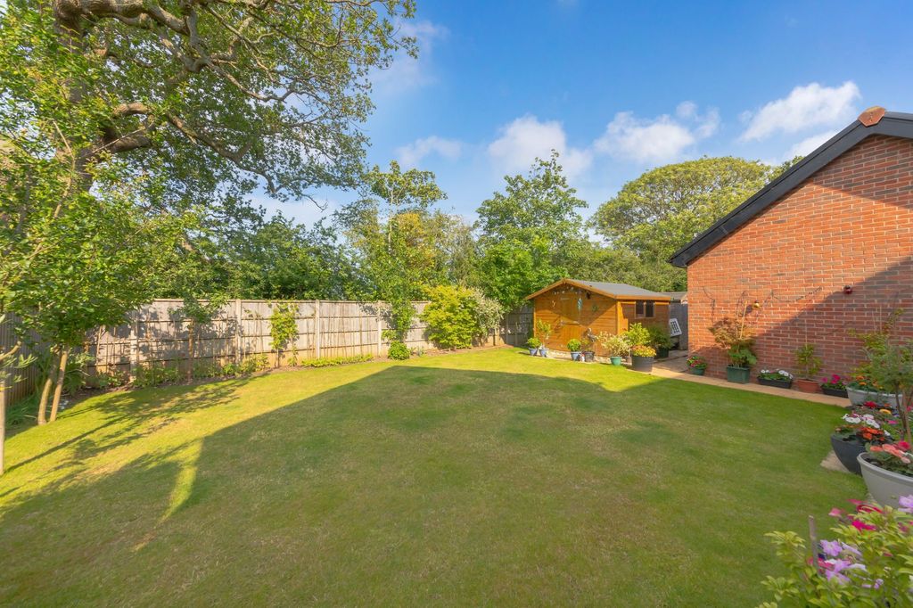 Property photo 2 of 22