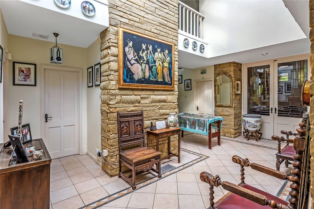 Property photo 3 of 40 Picture No. 53