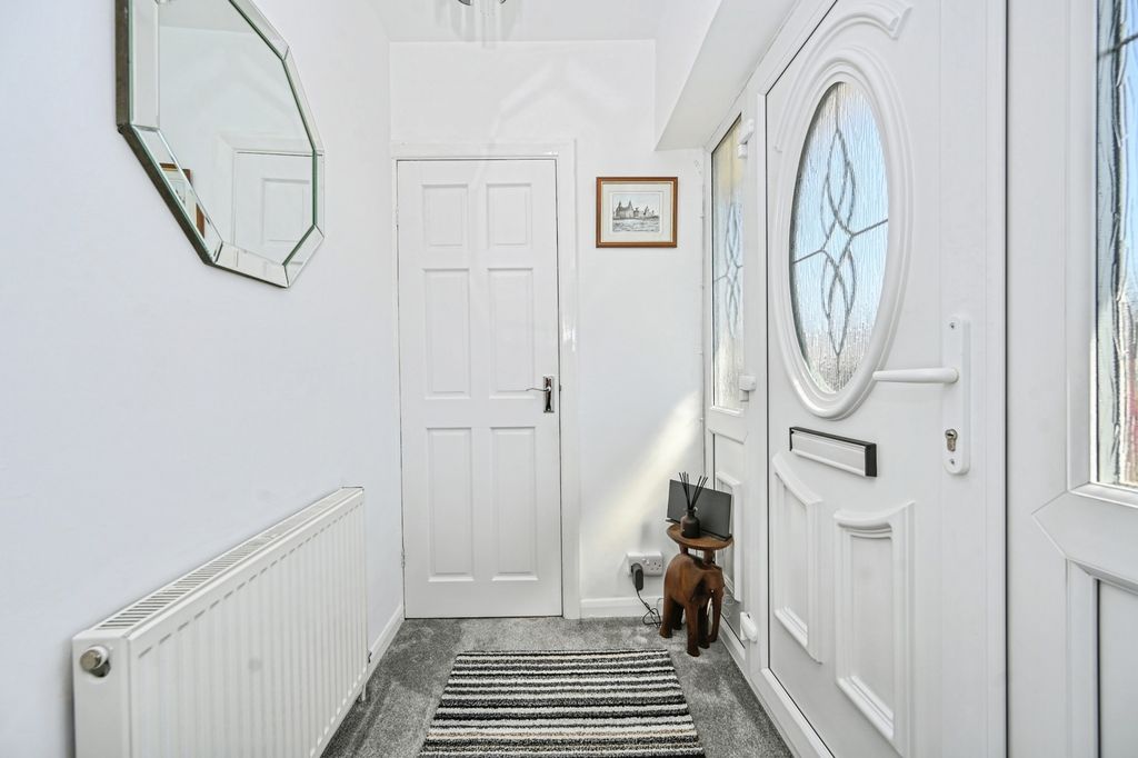 Property photo 2 of 21 Pbox-Img.Jpg