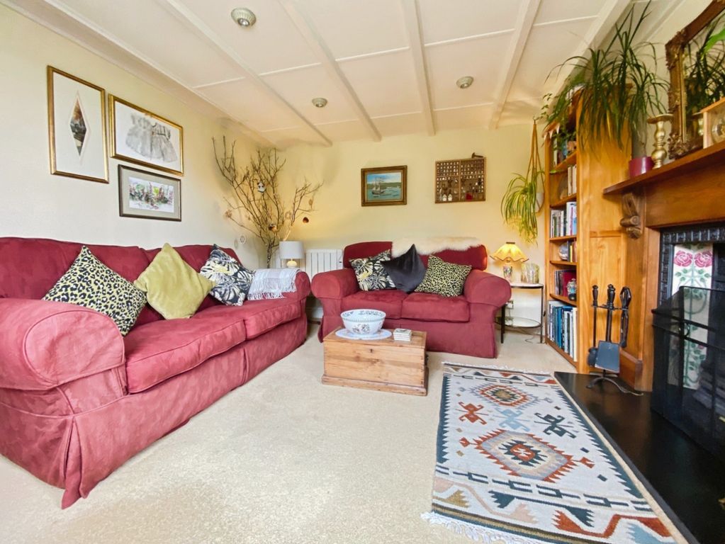 Property photo 2 of 35