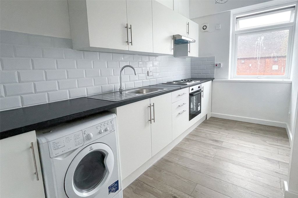 Property photo 3 of 9 Picture No. 06