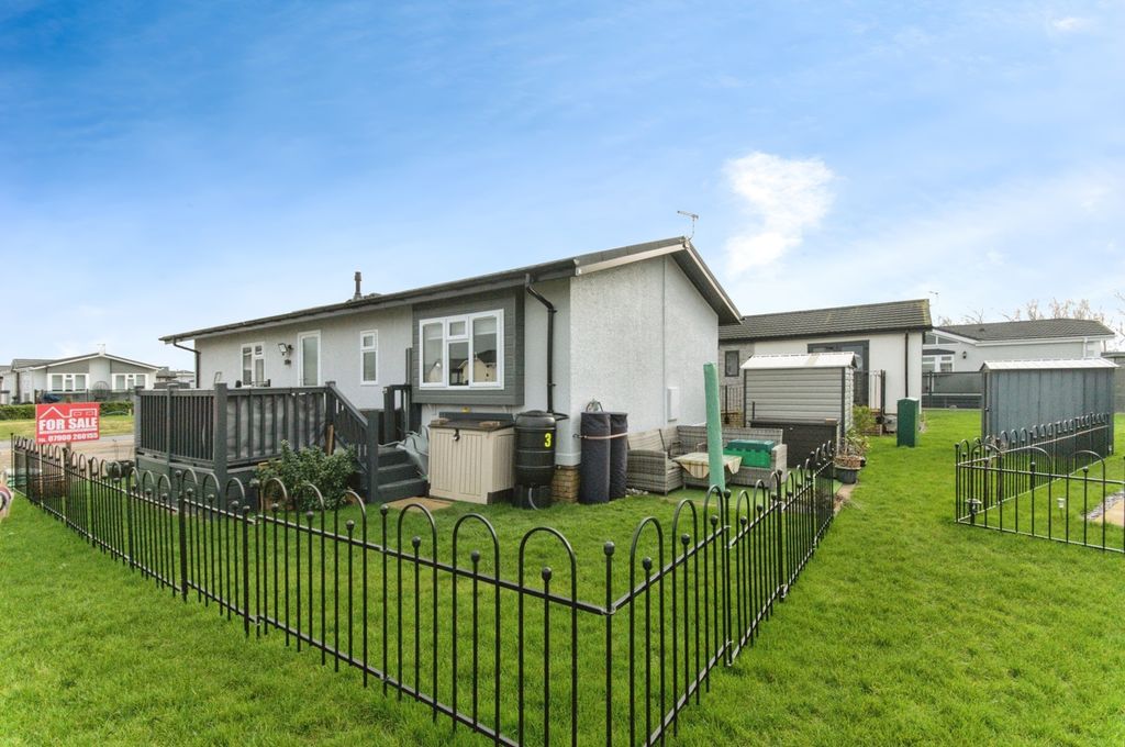 Property photo 1 of 16 Pbox-Img.Jpg