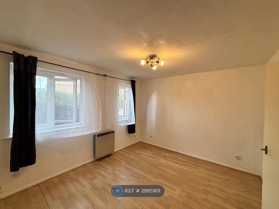 Property photo 2 of 4