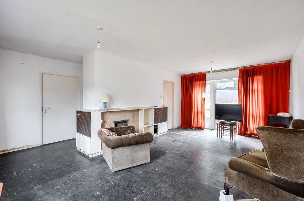 Property photo 2 of 21 1470824-11-6A1Fef...