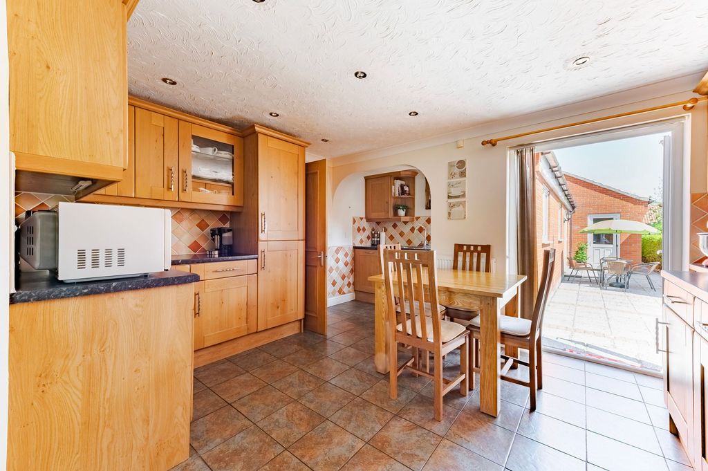 Property photo 3 of 30