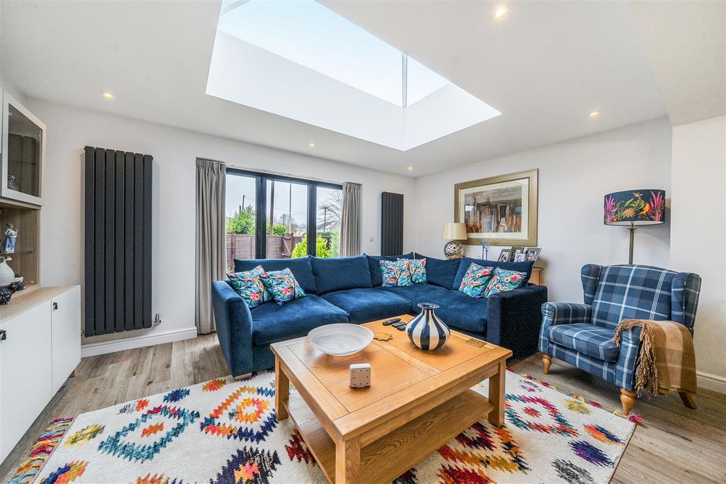 Property photo 3 of 21 1419321-9-69A3Ed797Cf80-Arw-1.Jpg