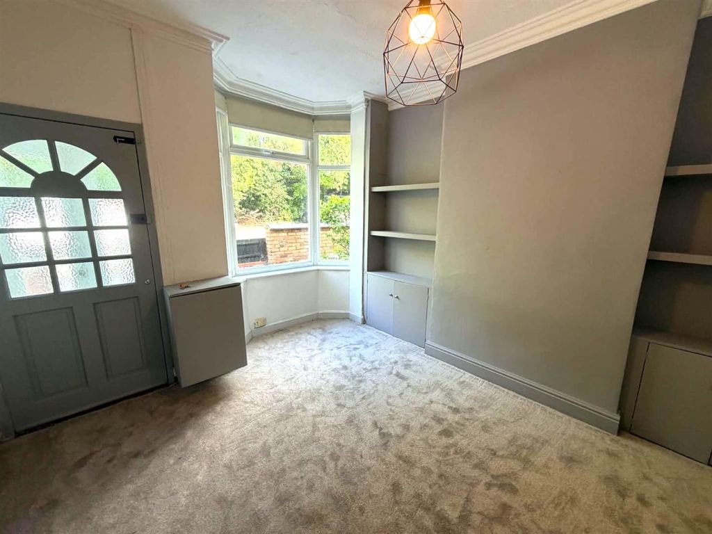 Property photo 2 of 13 49d12c09-c943-4032-8103-34Aa0c3Fa615.Jpg