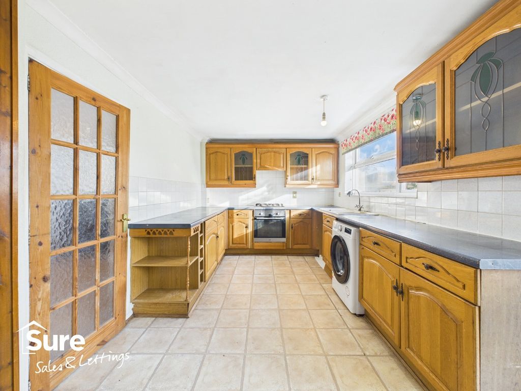 Property photo 1 of 16 4763511