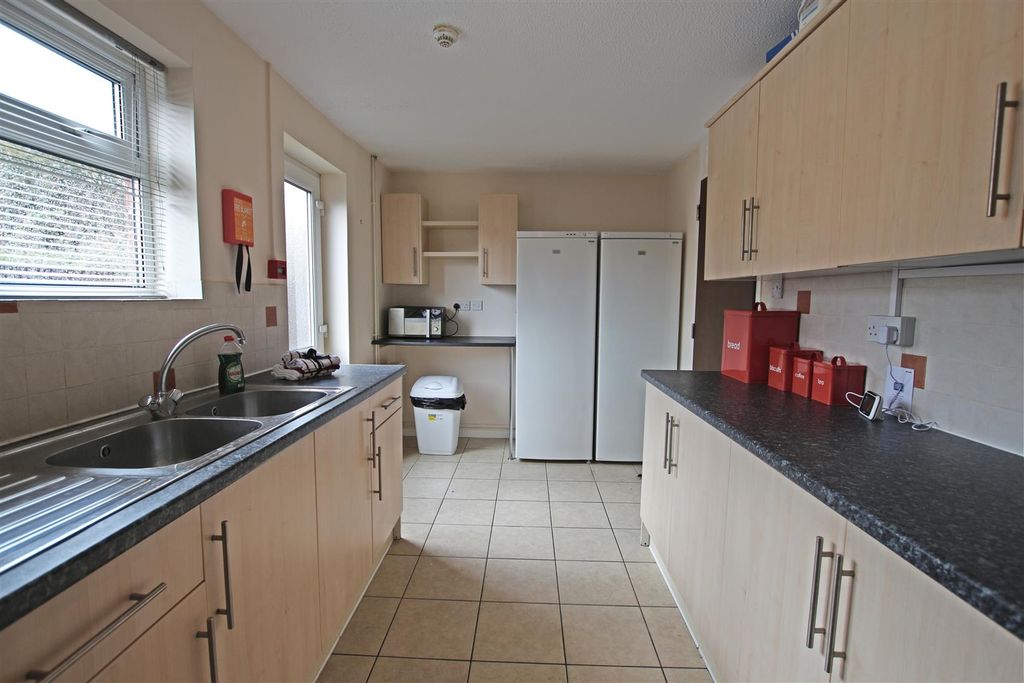 Property photo 1 of 12 Img_9660.Jpg