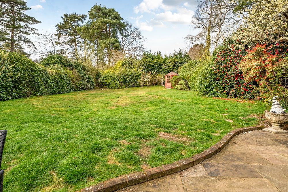 Property photo 2 of 20