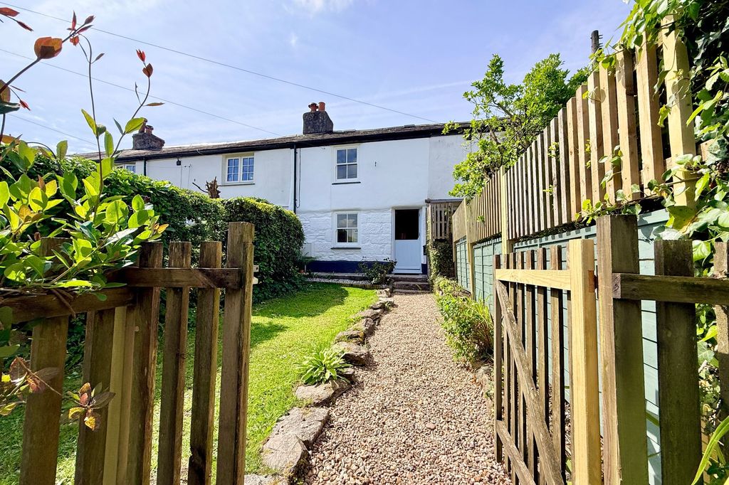 Property photo 1 of 27