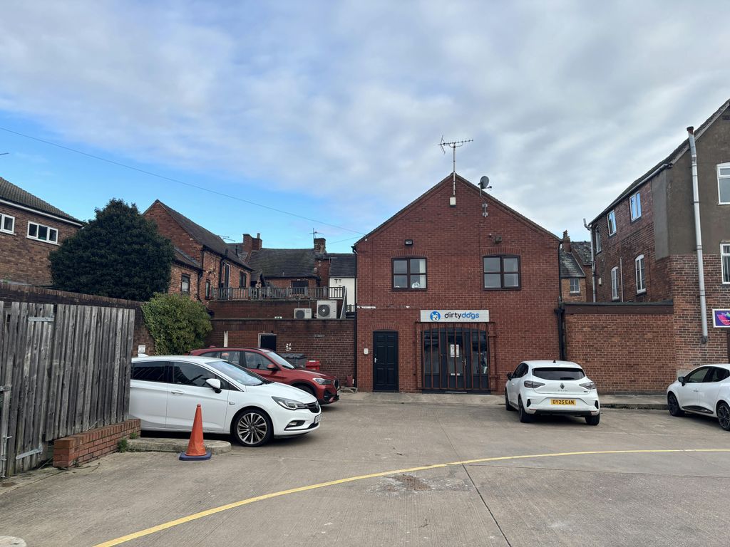 Property photo 2 of 8 29d To The Rear