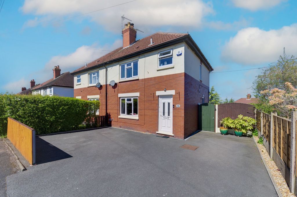 Property photo 1 of 31