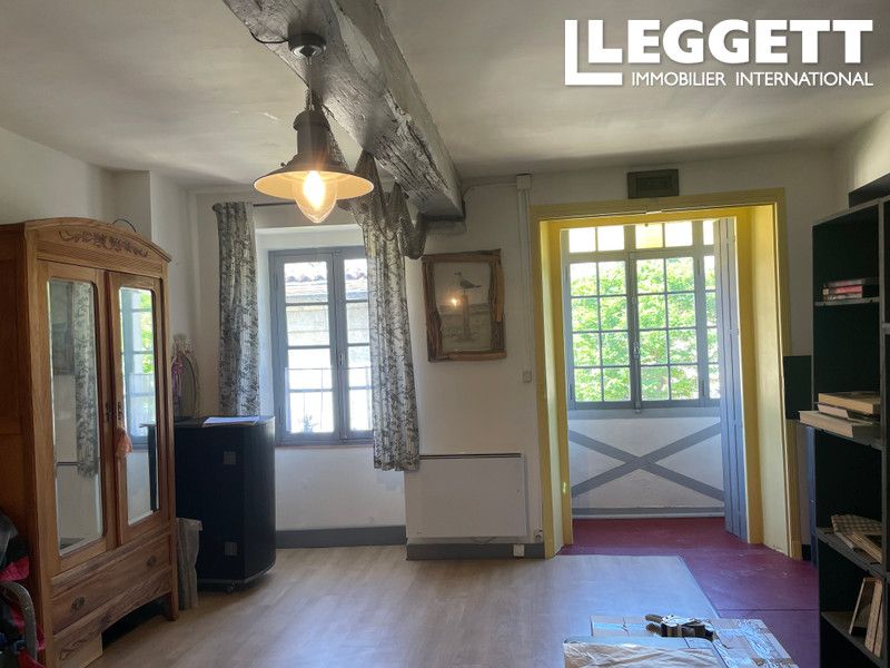 Property photo 3 of 9