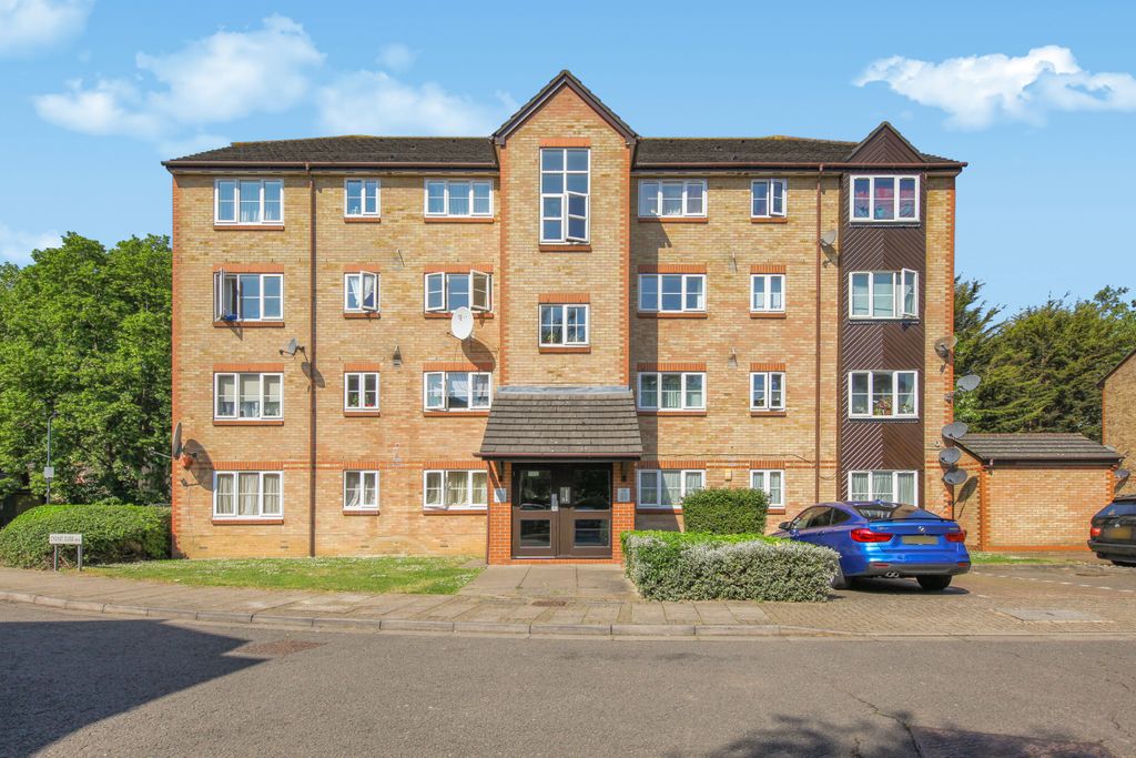 Property photo 1 of 8
