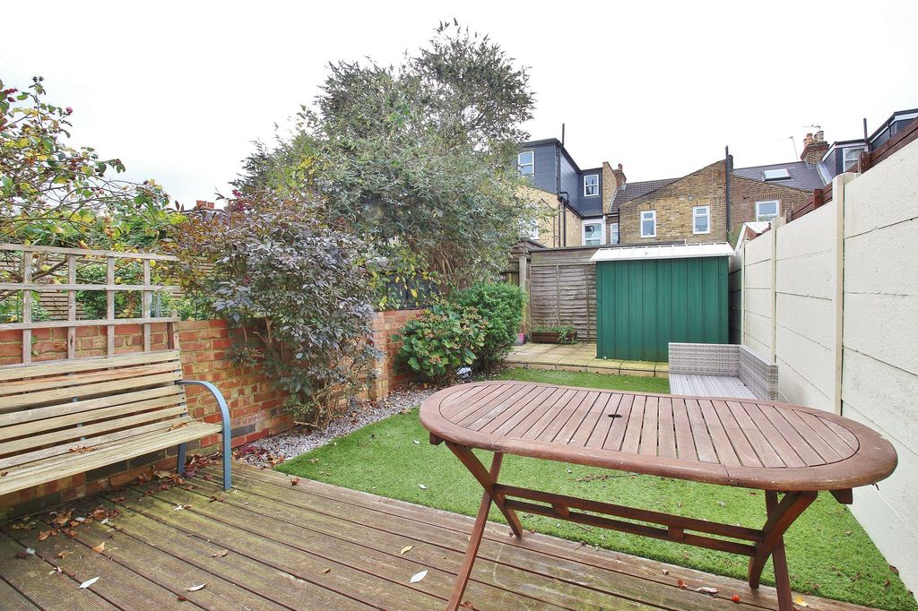 Property photo 2 of 9