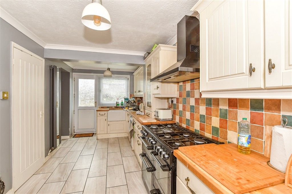 Property photo 2 of 13 Kitchen