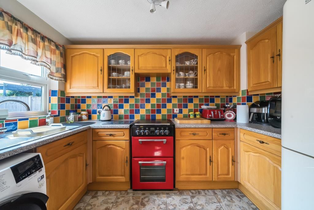 Property photo 2 of 24 Kitchen