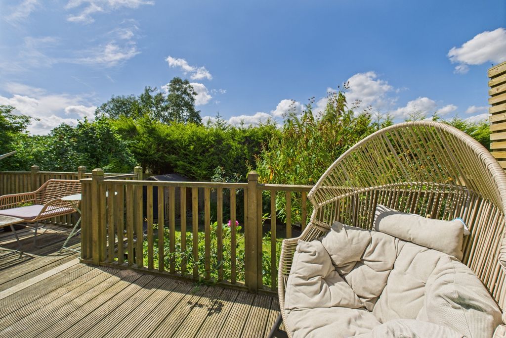 Property photo 2 of 26 Decked Area