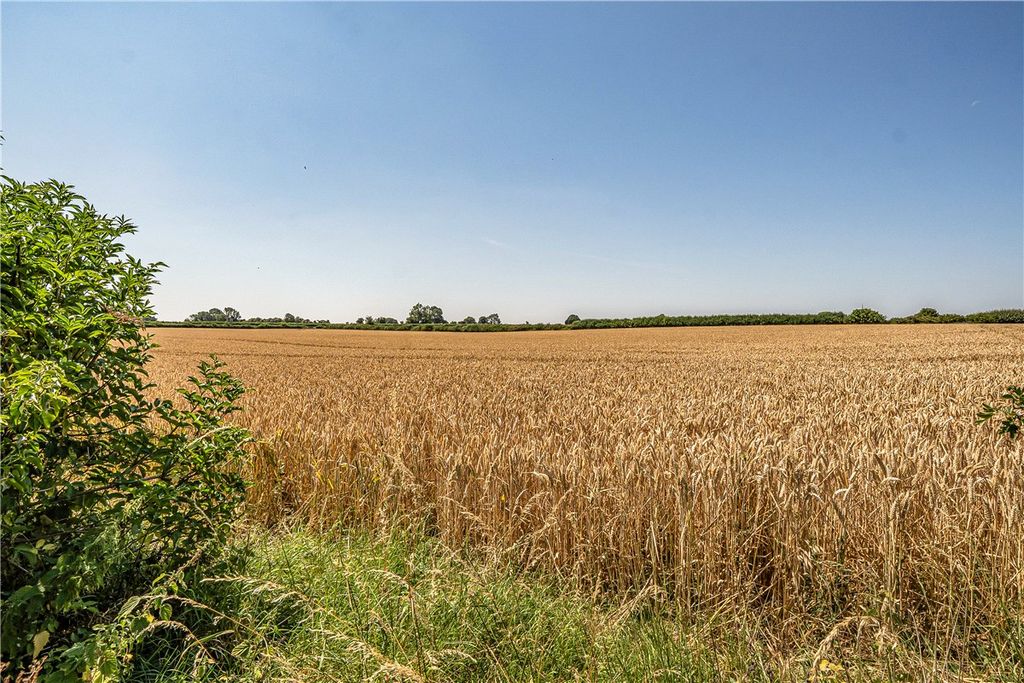 Property photo 2 of 12 Village