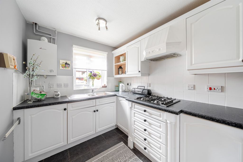 Property photo 3 of 19