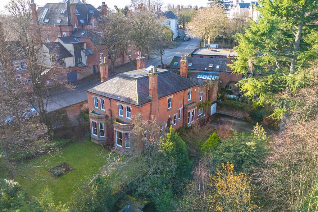 Property photo 1 of 23