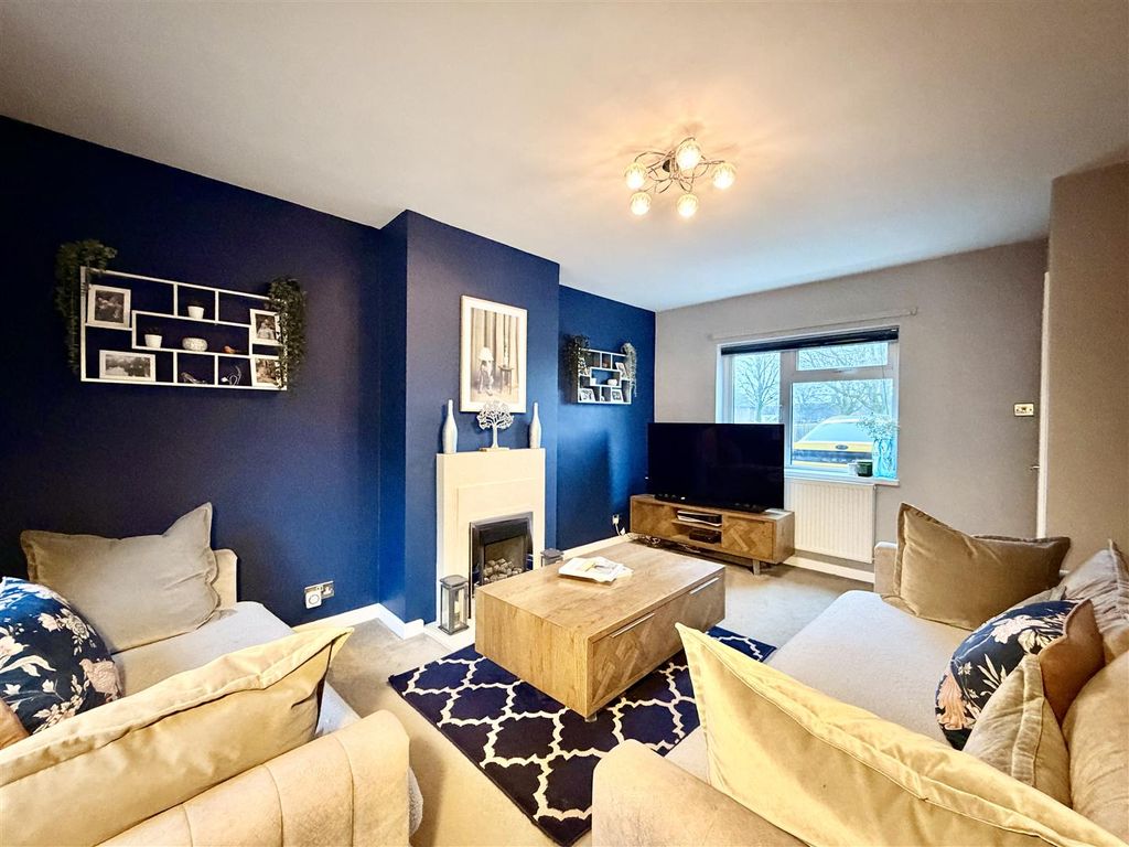 Property photo 2 of 22 2