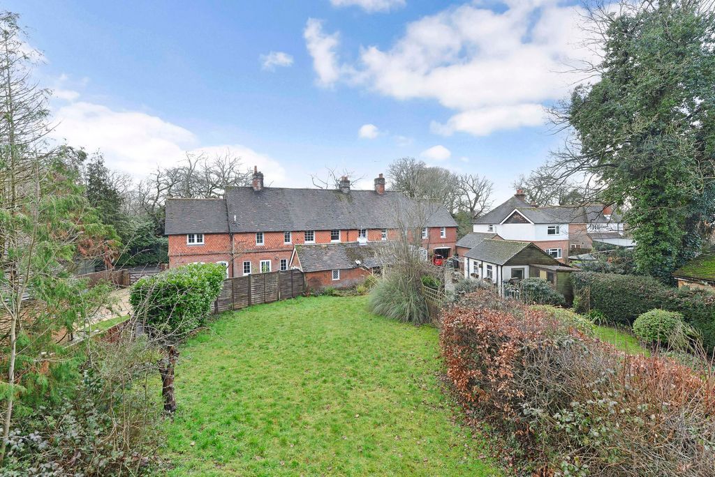 Property photo 3 of 21