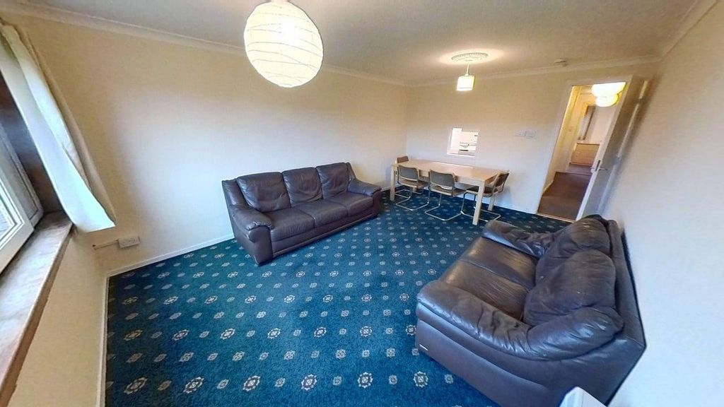 Property photo 3 of 9 Photo 3