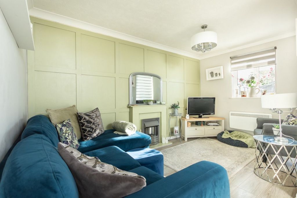 Property photo 3 of 18