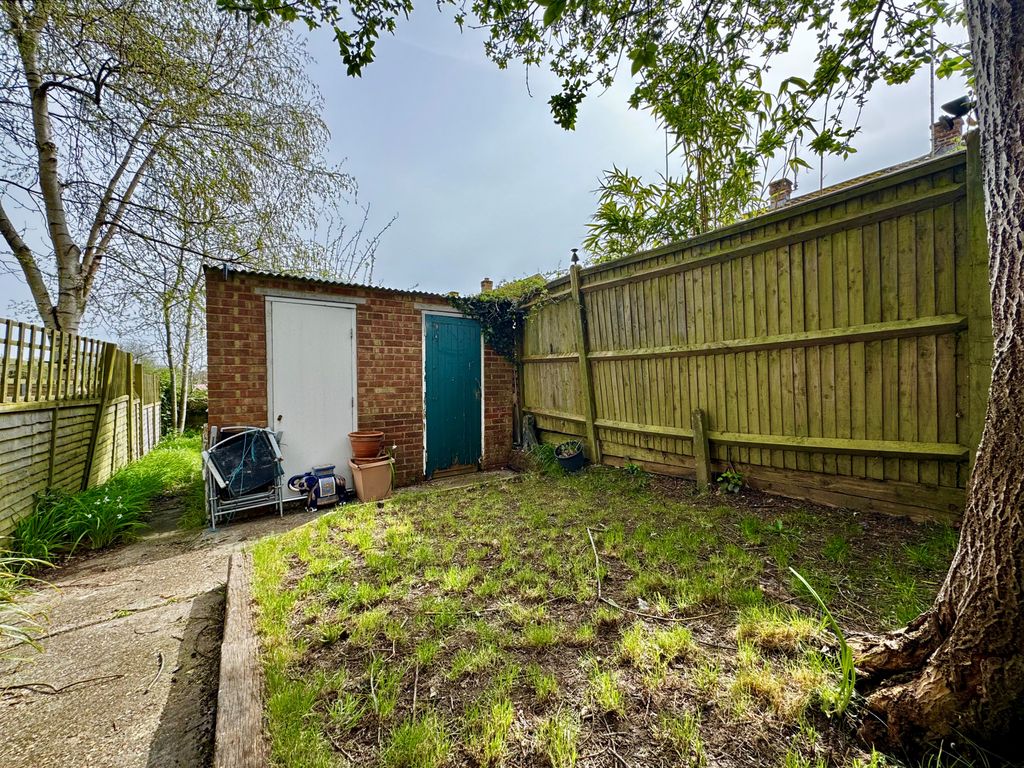 Property photo 2 of 9