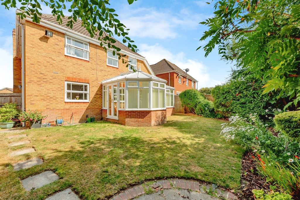 Property photo 2 of 17